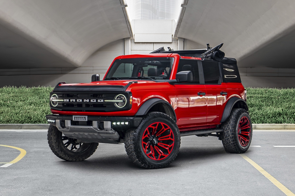rood Ford Bronco Wildtrak 2023