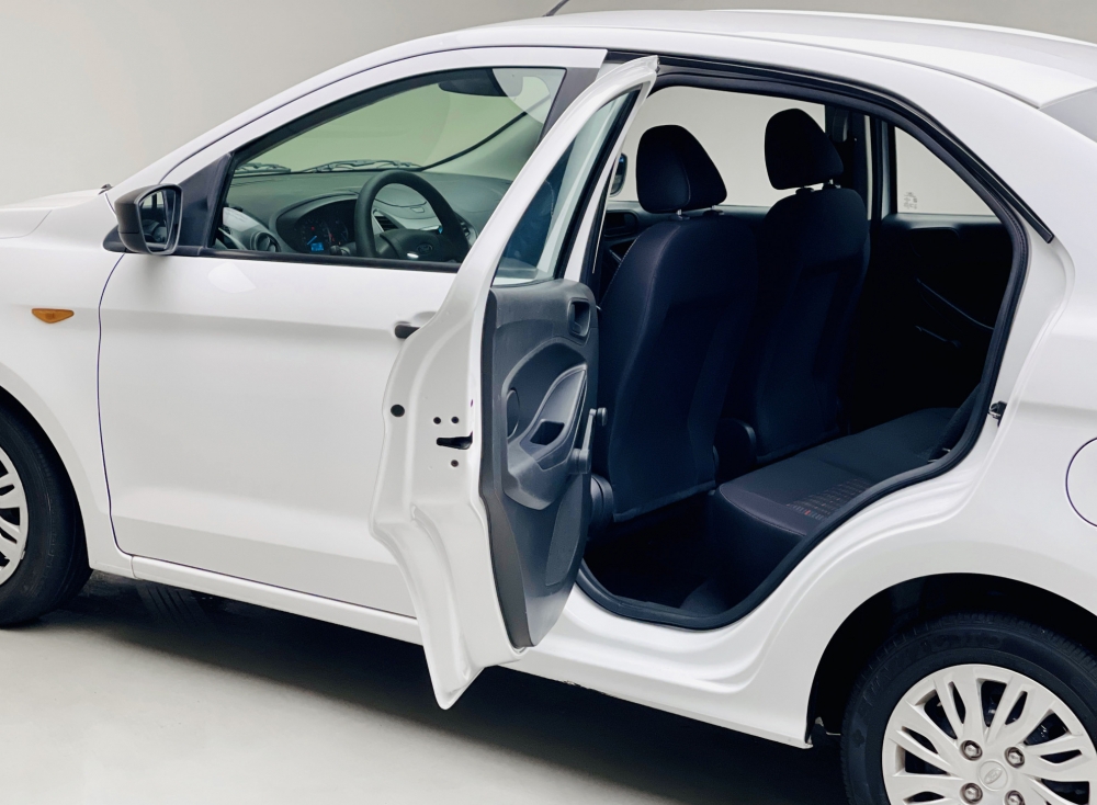 White Ford Figo 2019