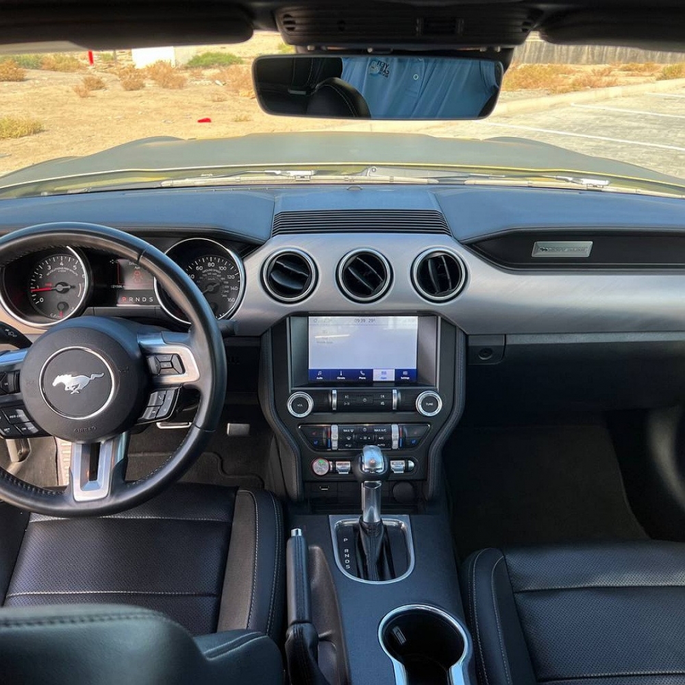 doré Gué Mustang GT Cabriolet V4 2022