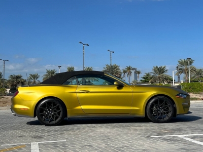 Rent Ford Mustang GT Convertible V4 2022