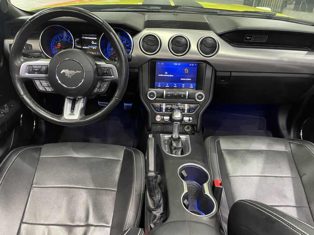 Gelb Ford Mustang GT Cabrio V8 2020