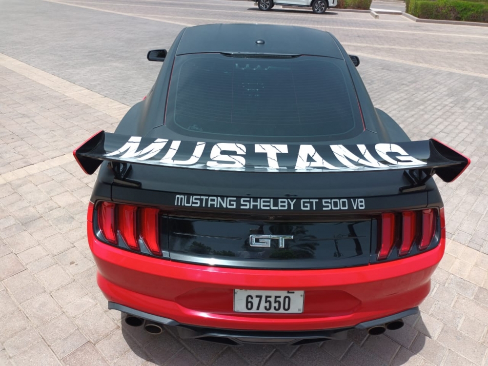 Geel Ford Mustang V8 GT Coupé-set 2019