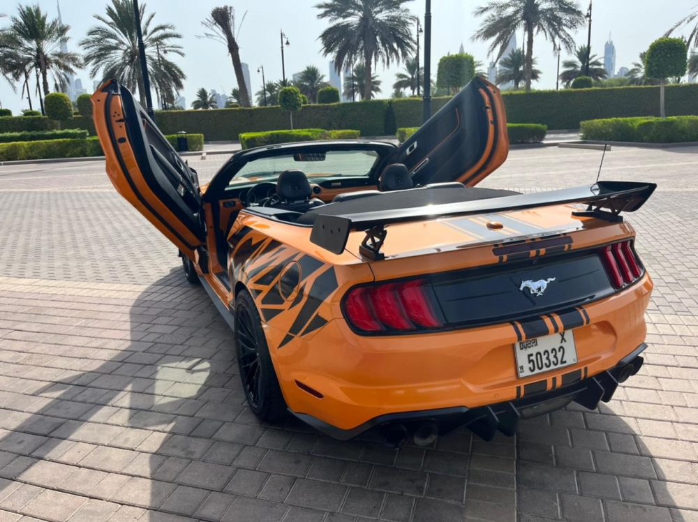 Оранжевый Форд Комплект Mustang GT350 Кабриолет V4 2021 год
