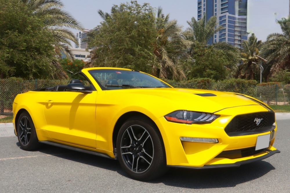 Citroen geel Ford Mustang EcoBoost Convertible V4 2020