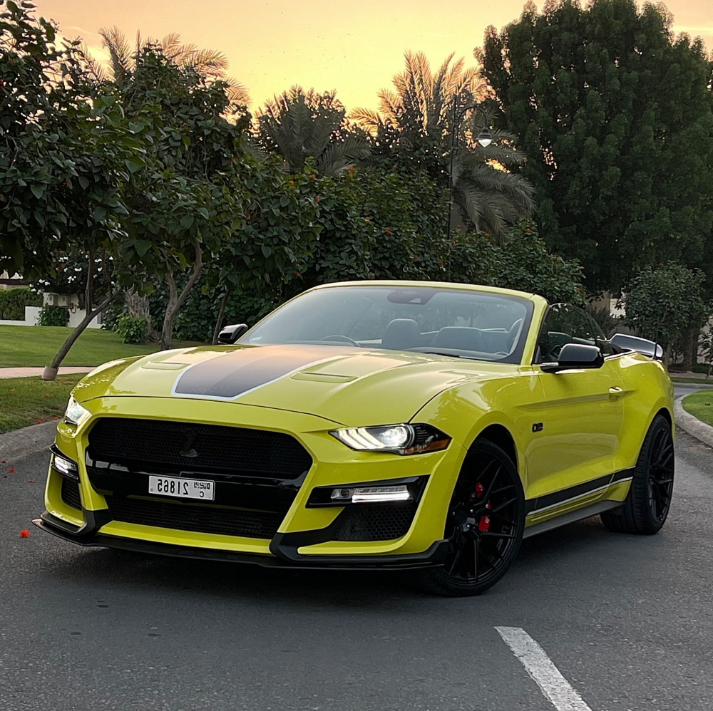 Желтый Форд Комплект Mustang Shelby GT500 Convertible V4 2021 год