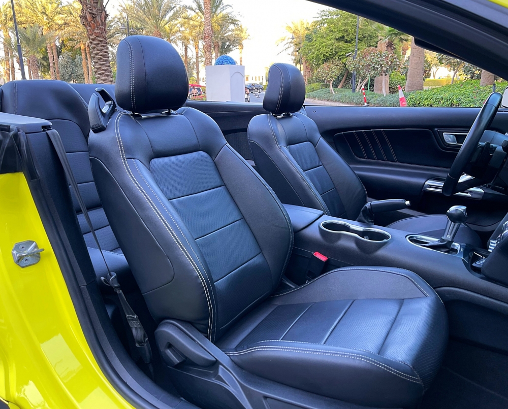Желтый Форд Комплект Mustang Shelby GT500 Convertible V4 2021 год