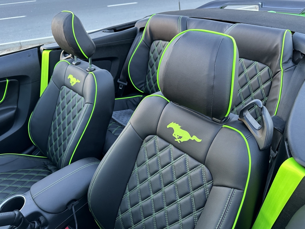绿 福特 野马谢尔比 GT500 套件可转换 V4 2023