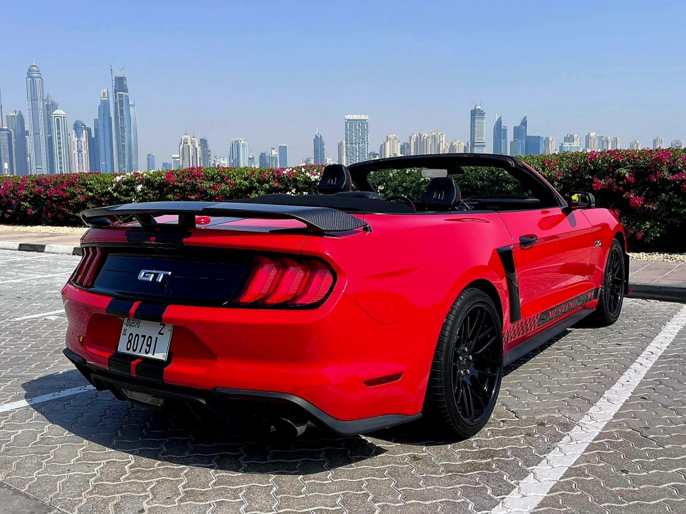 Metallisches Rot Ford Mustang Shelby GT500 Kit Cabrio V8 2022