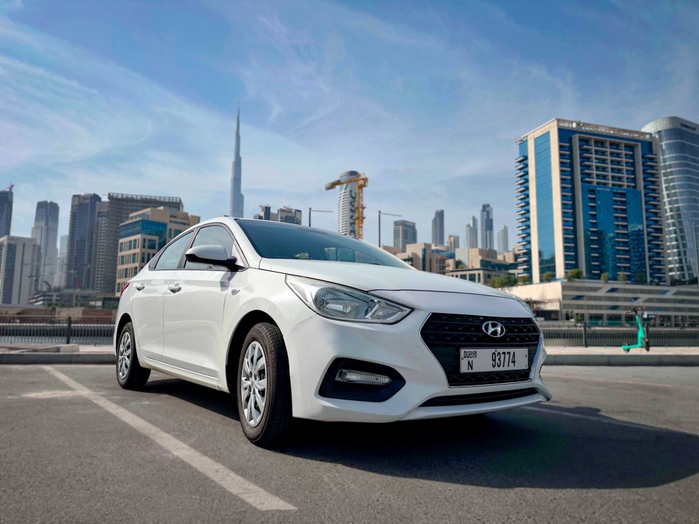 Blanco Hyundai Acento 2019
