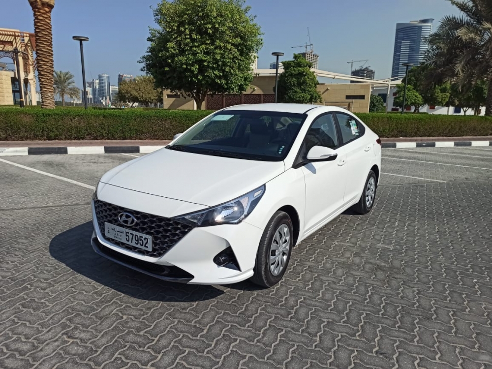 Blanco Hyundai Acento 2022