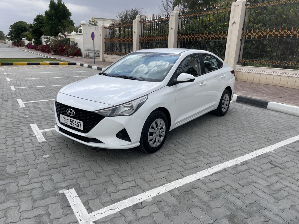 White Hyundai Accent 2023