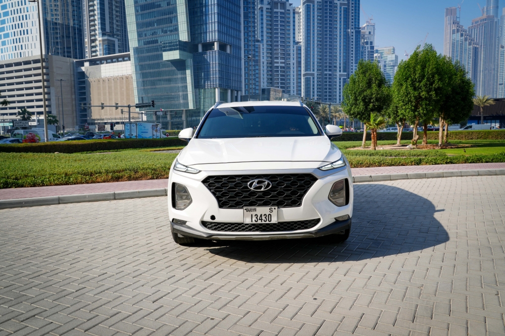 White Hyundai Santa Fe 2020