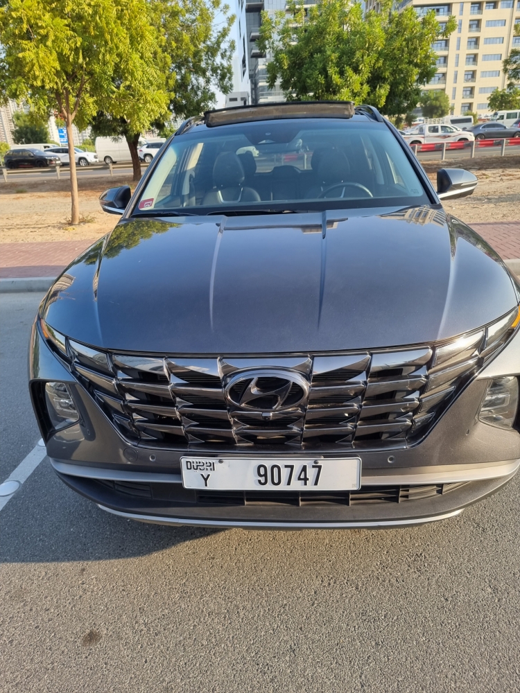 Gray Hyundai Tucson 2022