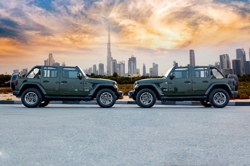 Grün Jeep Wrangler Unlimited Sahara Edition 2021