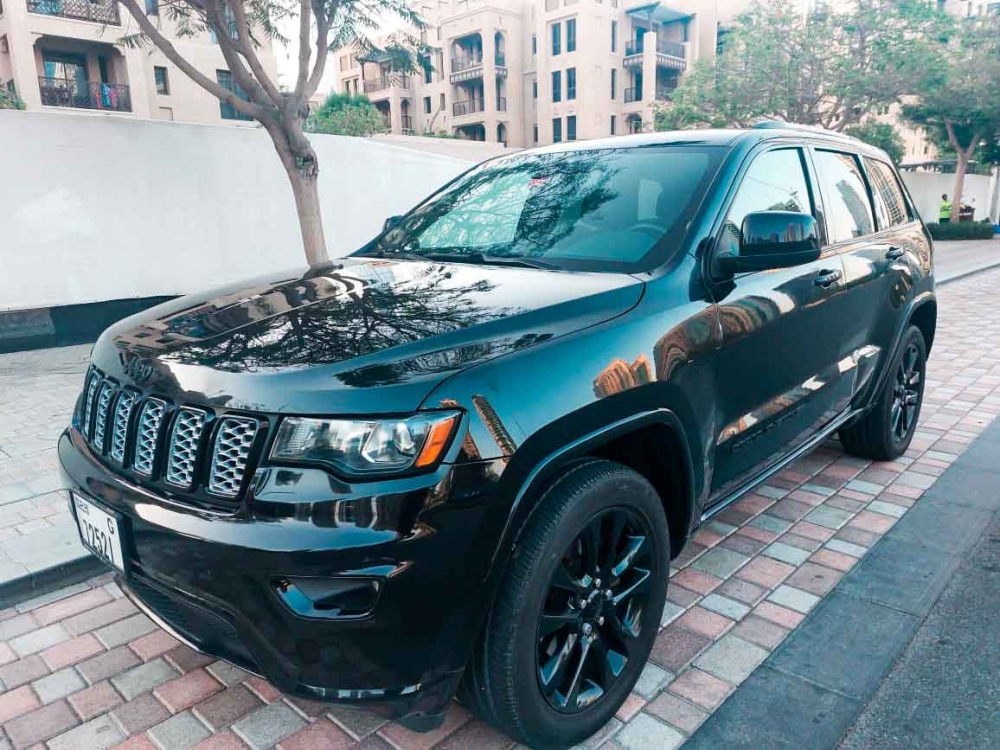 Noir Jeep Grand Cherokee 2019