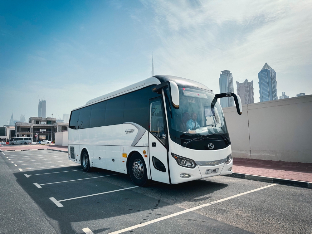 wit Koning Long 35-zits bus 2022