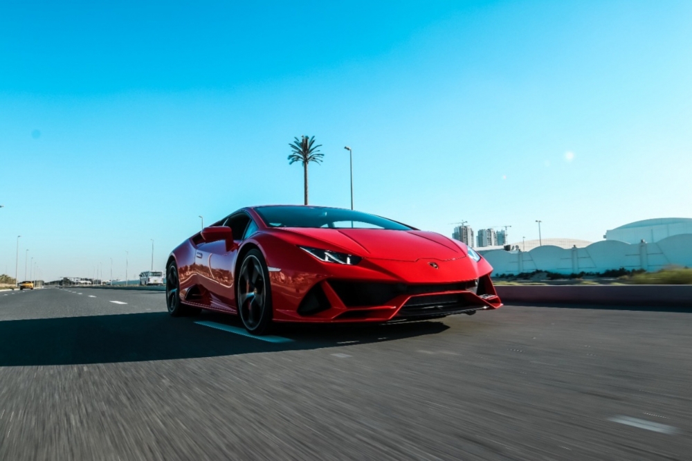 Kırmızı Lamborghini Huracan Evo Coupe 2020