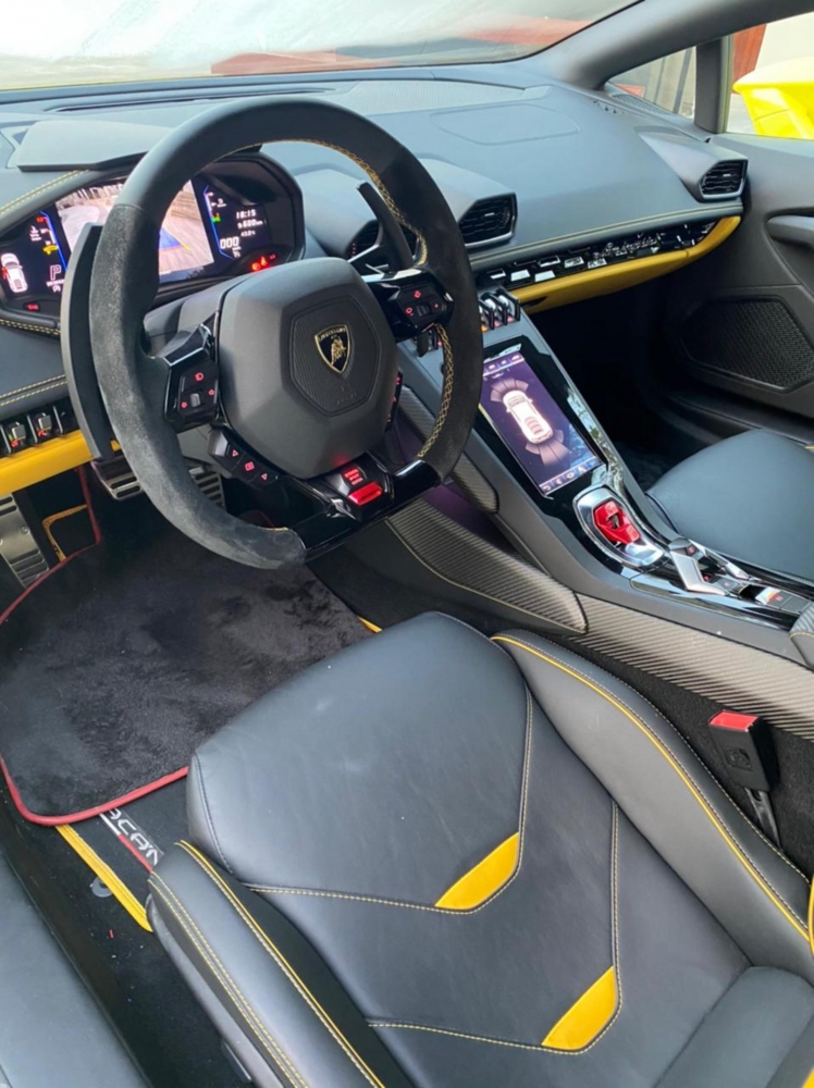Yellow Lamborghini Huracan Evo Coupe 2020