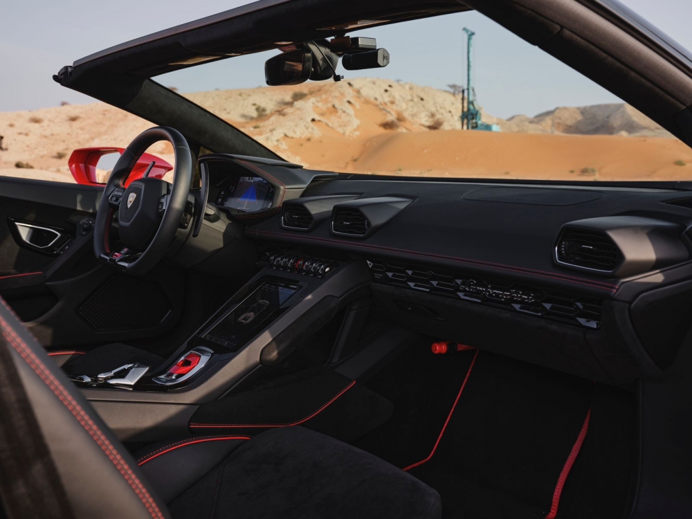 rood Lamborghini Huracan Evo Spyder 2022