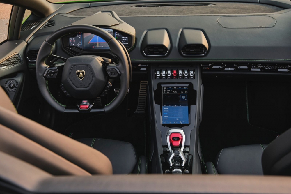 vert Lamborghini Huracan Evo Spyder 2022