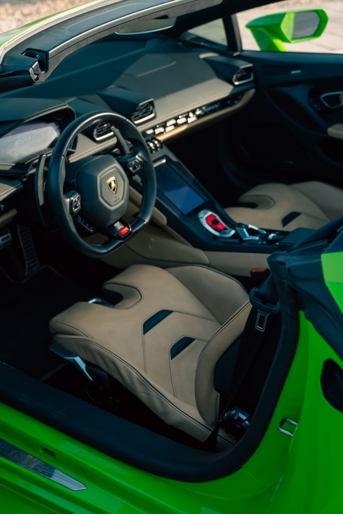 Citroen geel Lamborghini Huracan Evo Spyder 2022