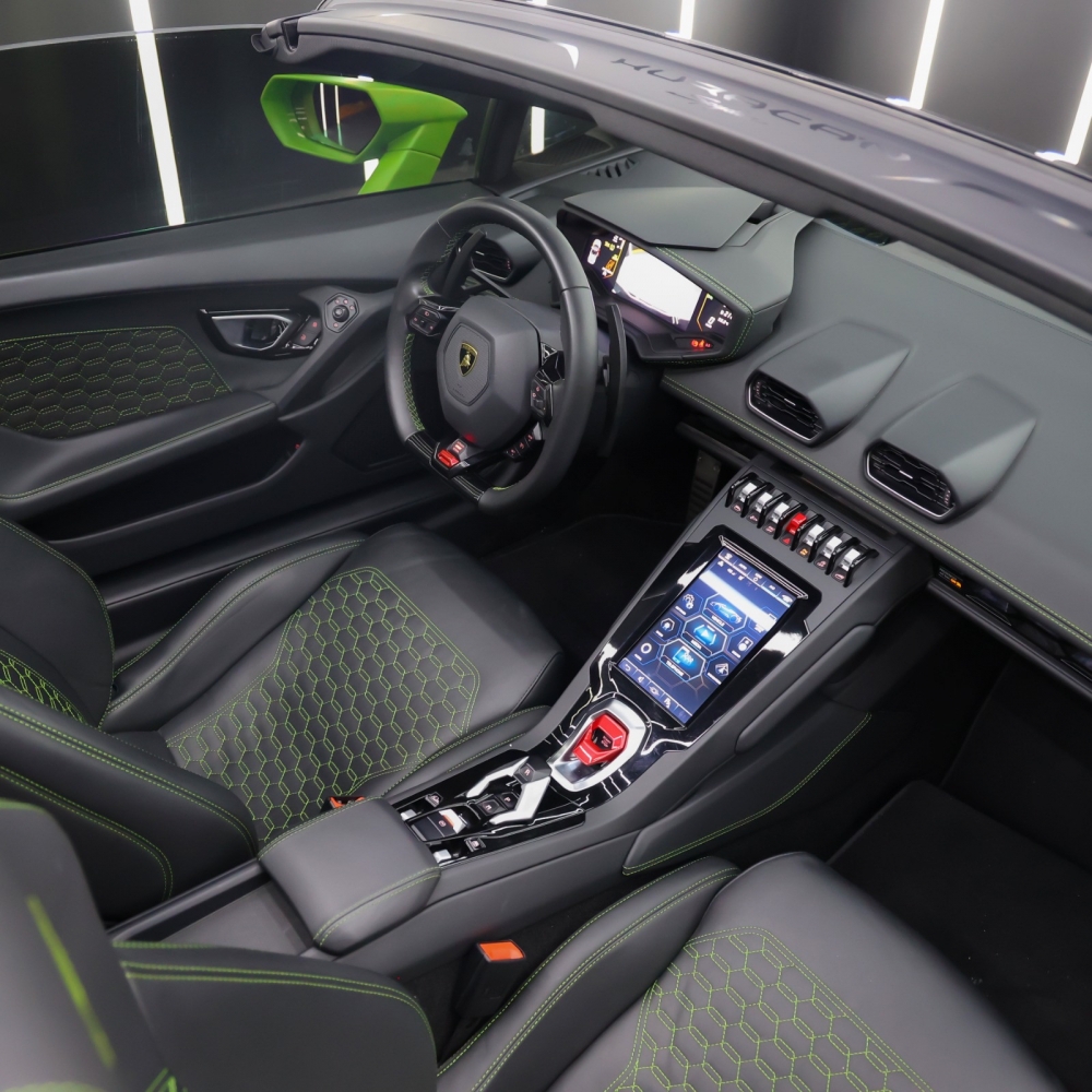 Verde Lamborghini Huracán Evo Spyder 2022