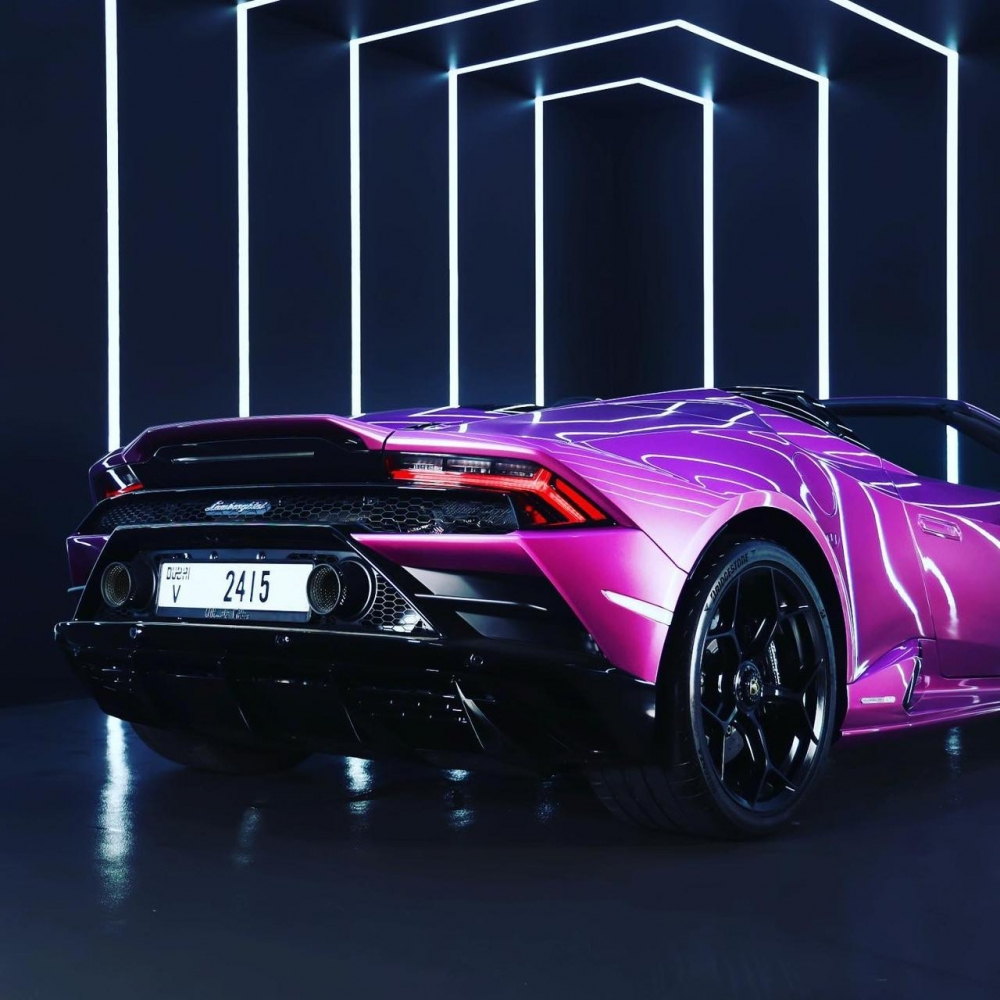 Violett Lamborghini Huracan Evo Spyder 2023