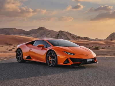 Rent Lamborghini Huracán Evo Coupé 2021