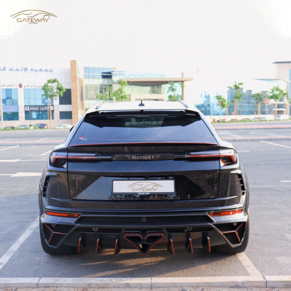 Black Lamborghini Urus Mansory 2019