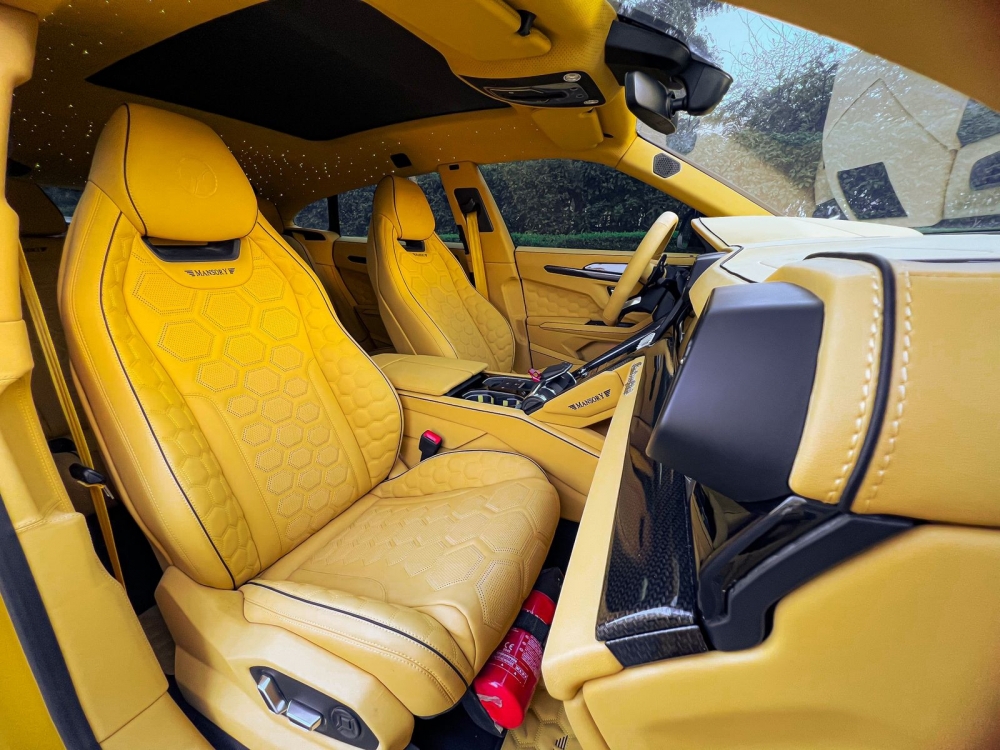 Yellow Lamborghini Urus Mansory 2022