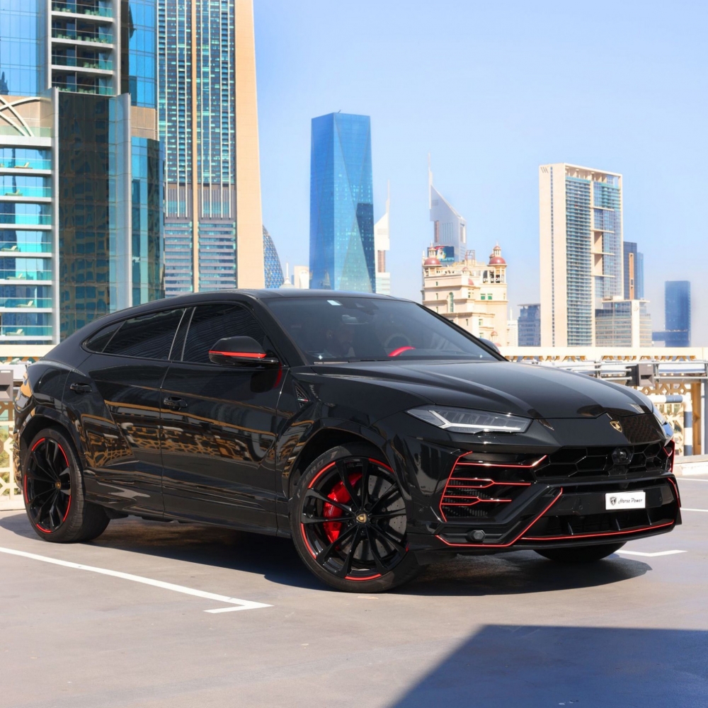 Siyah Lamborghini Urus My20 2022