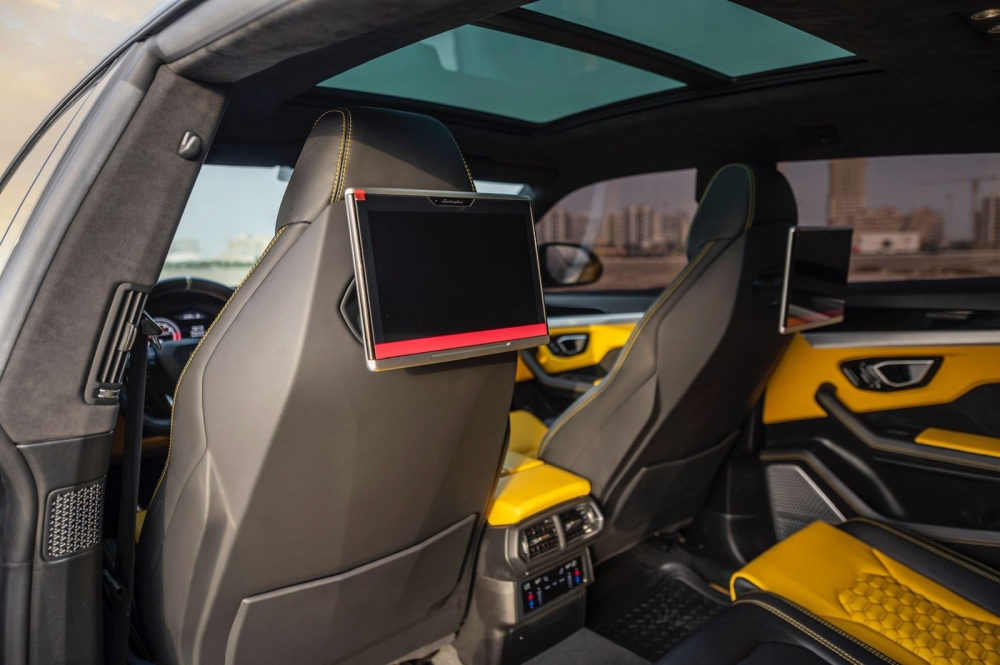 Noir Lamborghini Capsule de perle d'Urus 2021