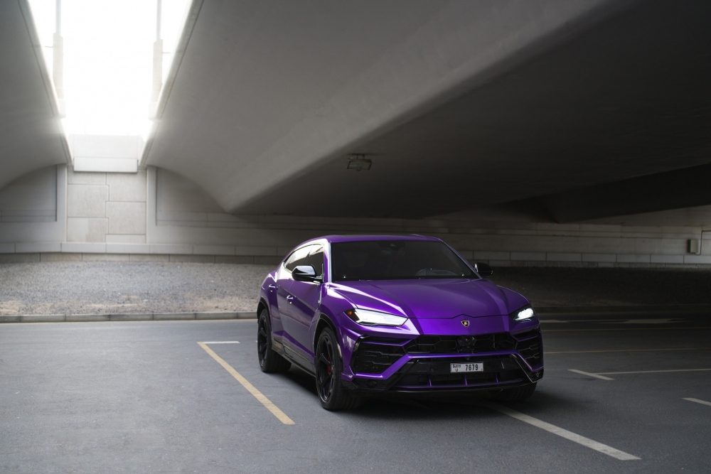 Purple Lamborghini Urus 2020