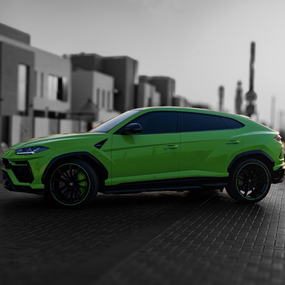 Yeşil Lamborghini Urus İnci Kapsül 2021