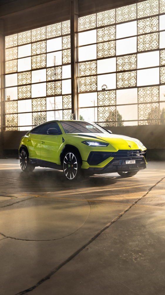 vert Lamborghini Urus 2023