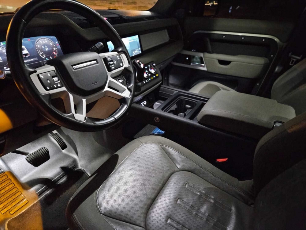 vert Land Rover Défenseur V6 2020
