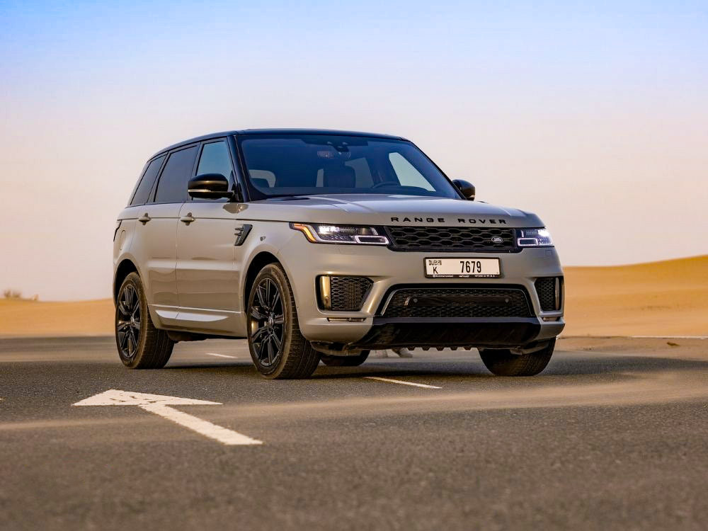 Grigio scuro Land Rover Range Rover Sport dinamico 2020