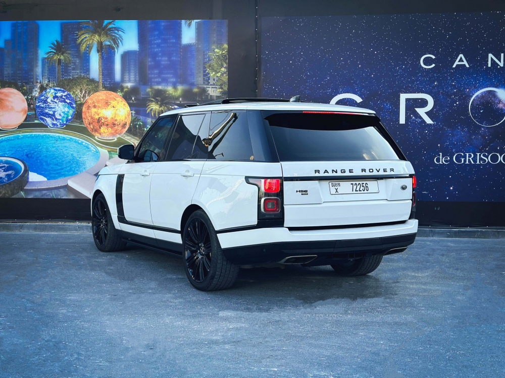 White Land Rover Range Rover Vogue Autobiography V8 2021