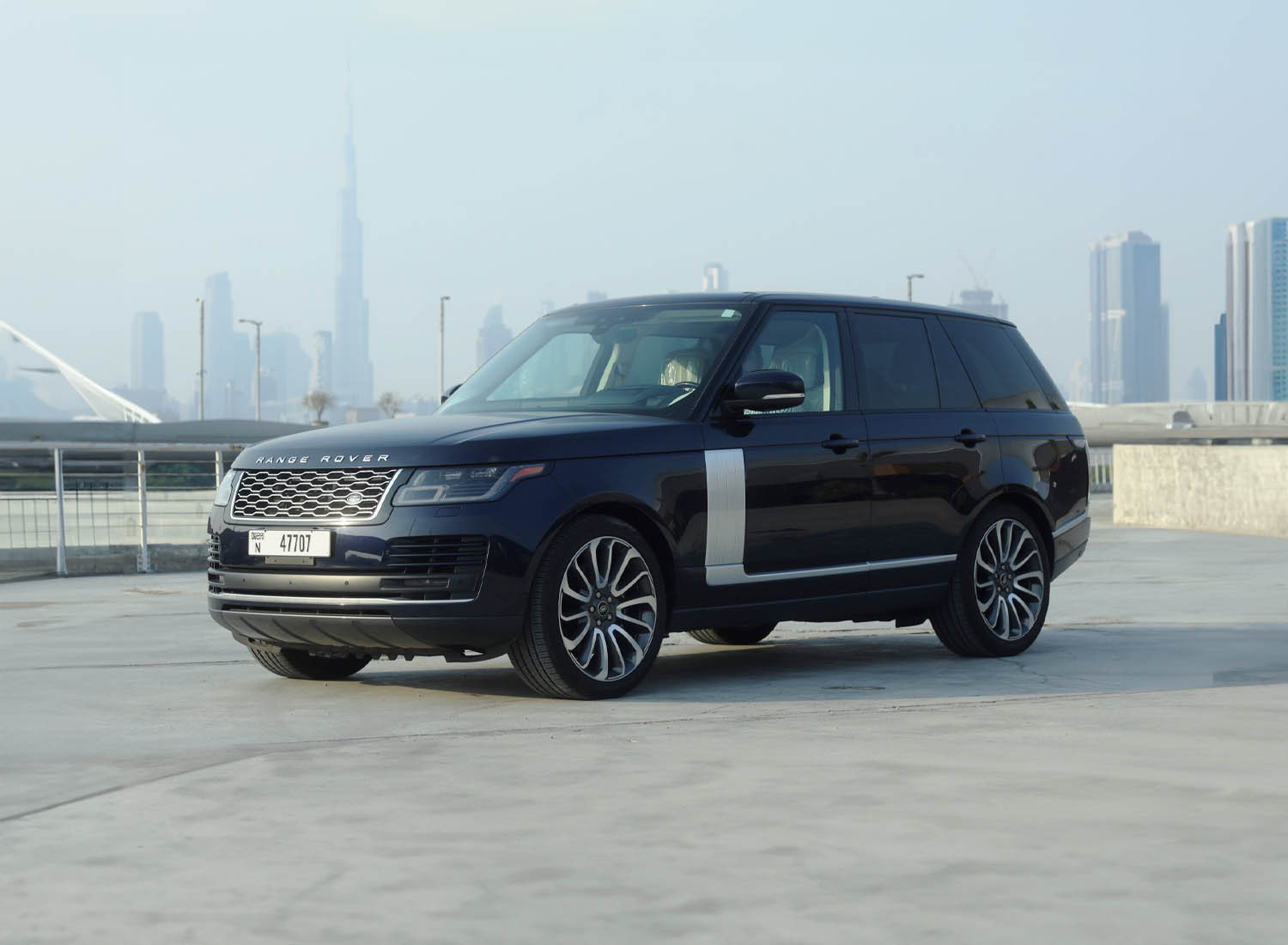 Черный Land Rover Range Rover Vogue HSE V8 2021 год