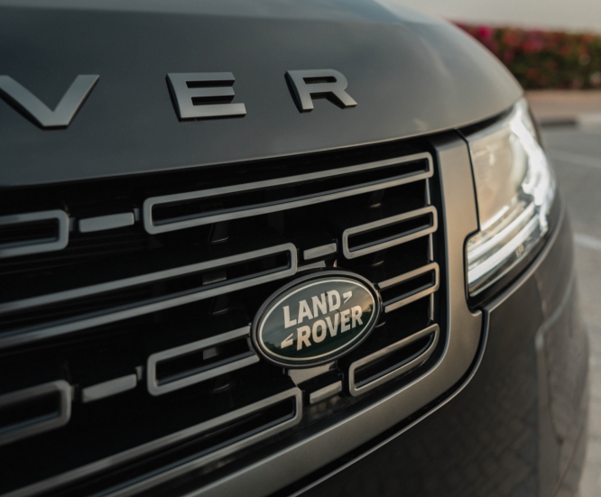 zwart Landrover Range Rover Sport Dynamic 2023