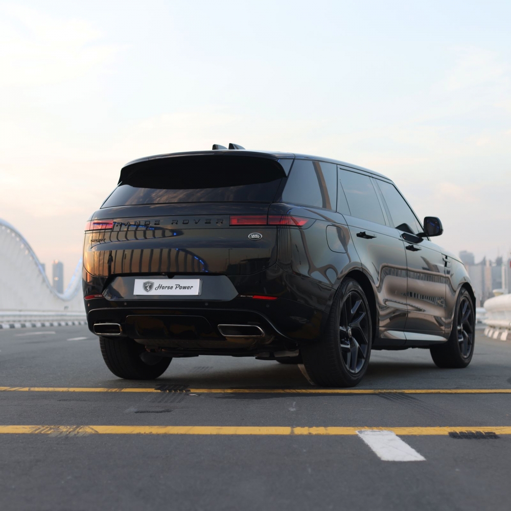 zwart Landrover Range Rover Sport Dynamic 2023