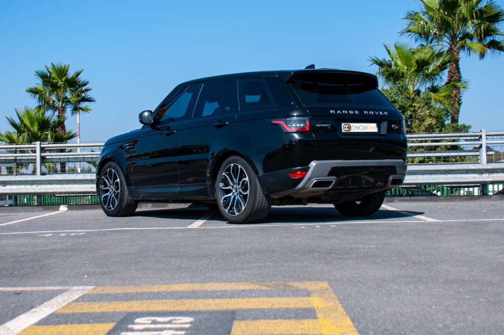 Черный Land Rover Рендж Ровер Спорт HSE 2022 год
