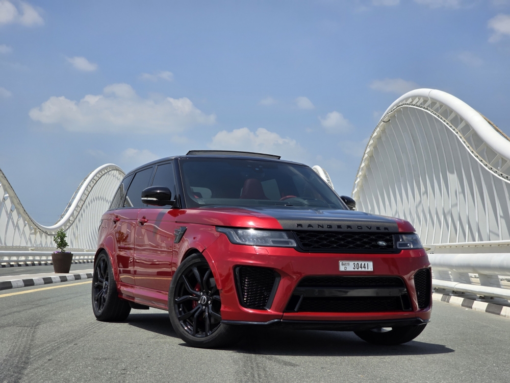 rojo Land Rover Range Rover Sport SVR 2019