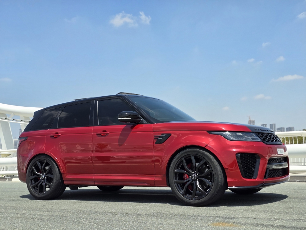 rouge Land Rover Range Rover Sport SVR 2019