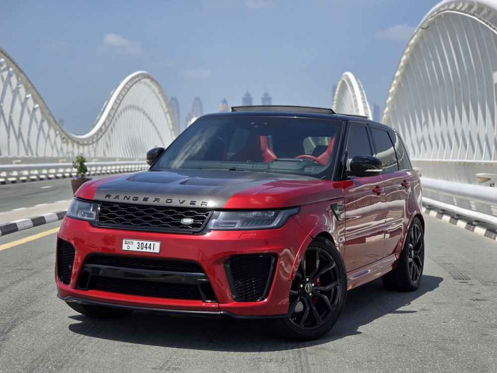 rojo Land Rover Range Rover Sport SVR 2019