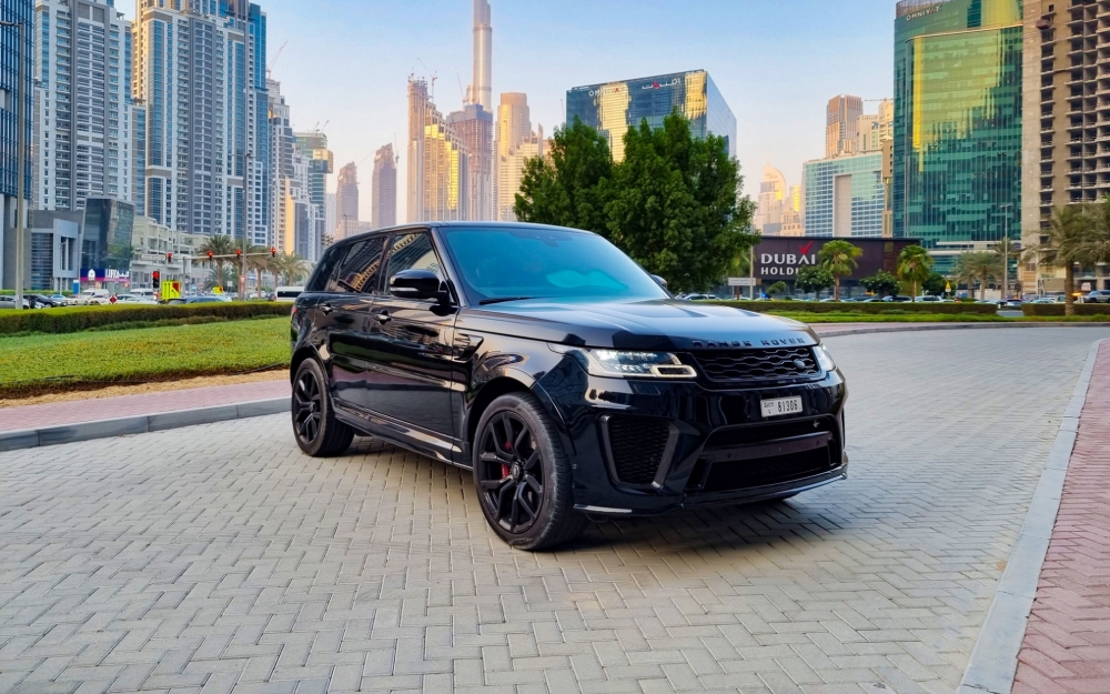 Siyah Land Rover Range Rover Sport SVR 2020