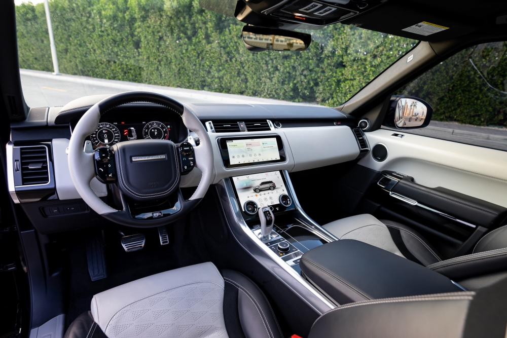 zwart Landrover Range Rover Sport SVR 2020