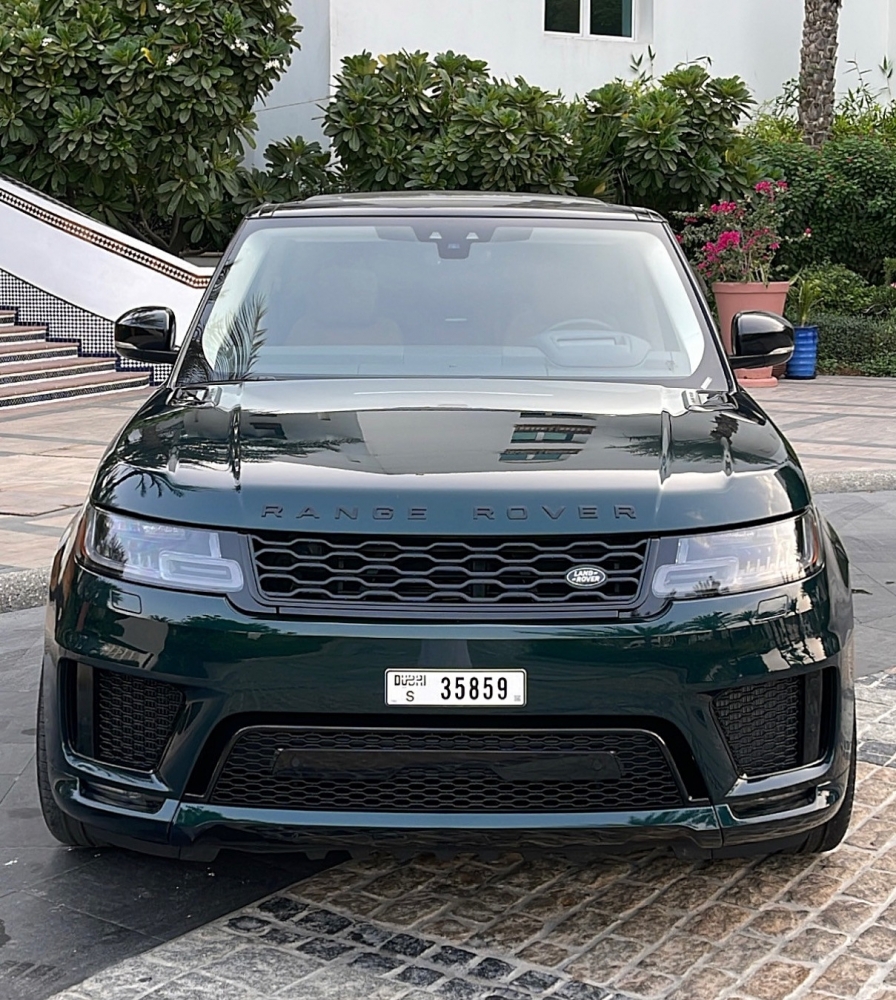 Зеленый Land Rover Рендж Ровер Спорт 2021 год