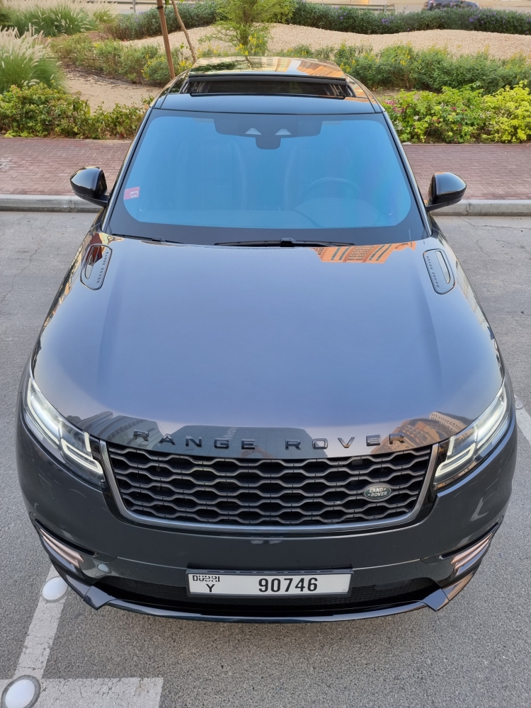 Серый металлик Land Rover Рендж Ровер Велар Р Динамик 2021 год
