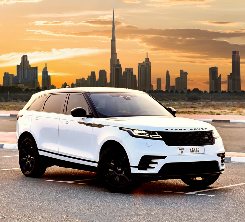 Белый Land Rover Рендж Ровер Велар Р Динамик 2021 год
